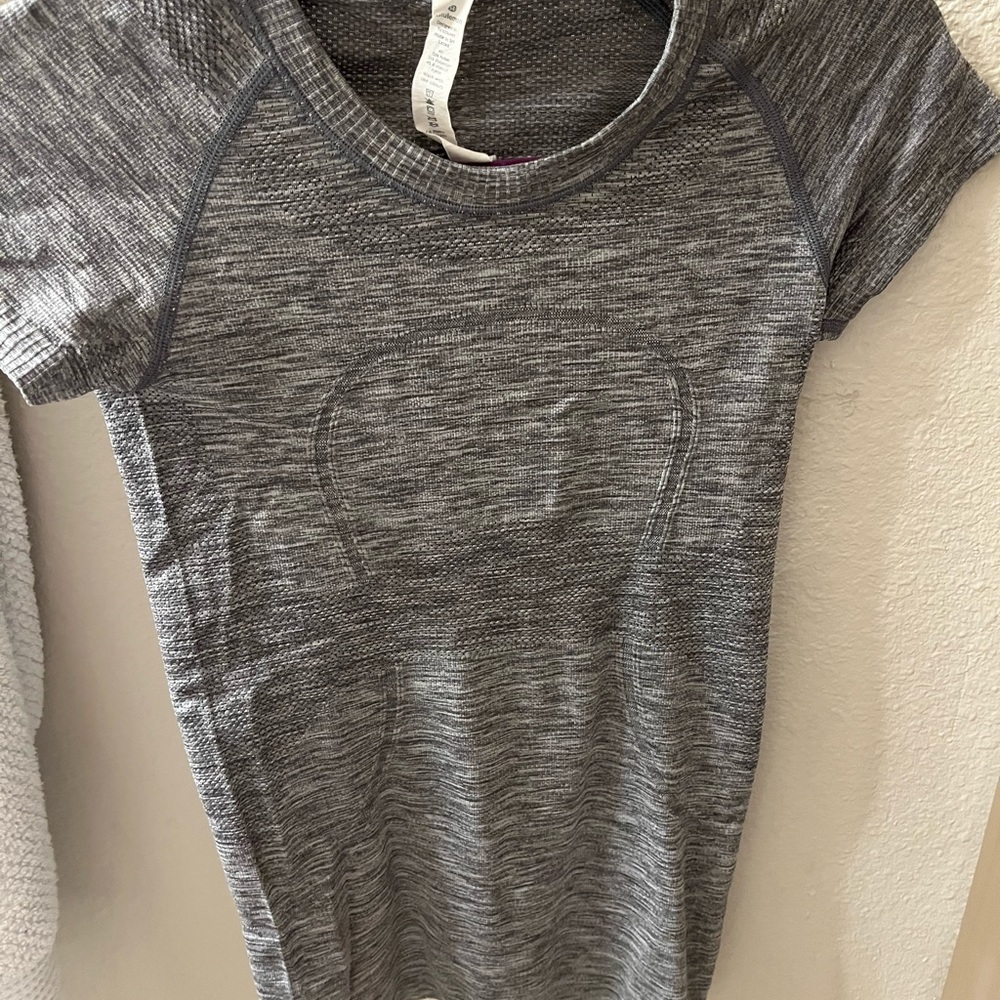 Lululemon swifty tee